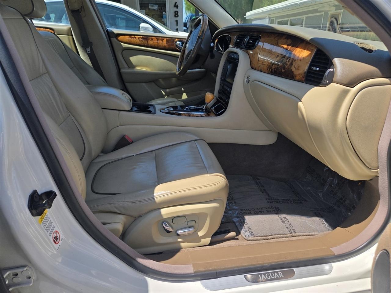 Jaguar XJ  2008