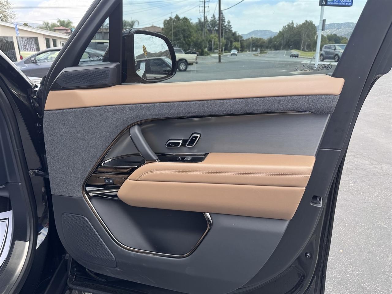 Land Rover Range Rover Sport  2024