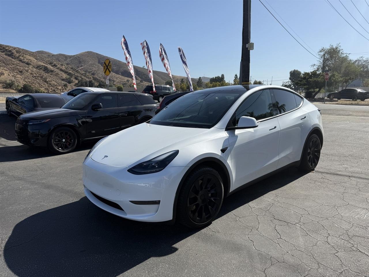 Tesla Model Y  2023
