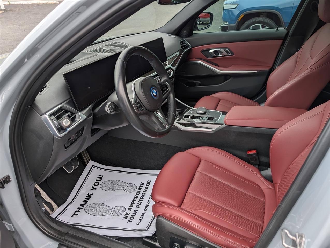 BMW 3 Series  2023