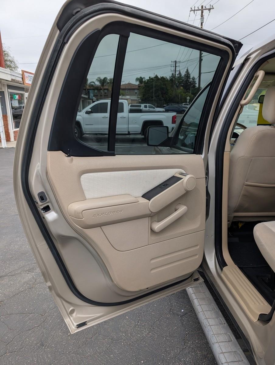 Ford Explorer Sport Trac  2007