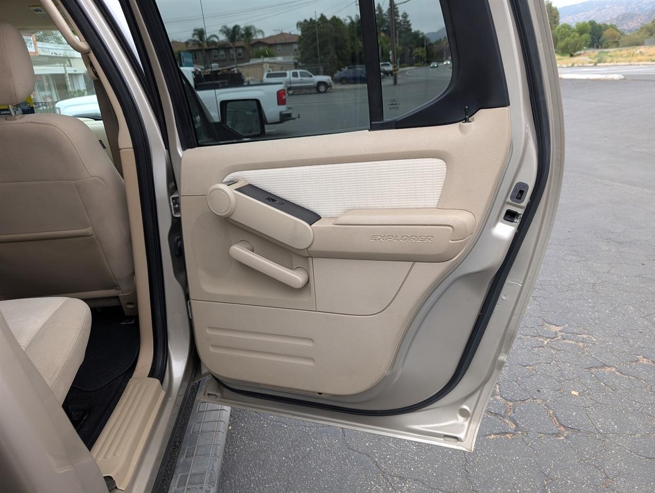 Ford Explorer Sport Trac  2007