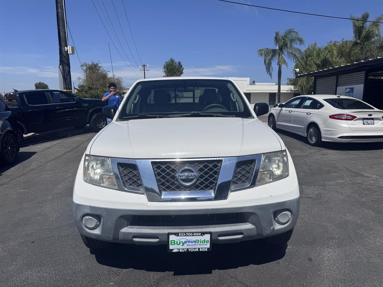 Nissan Frontier  2012