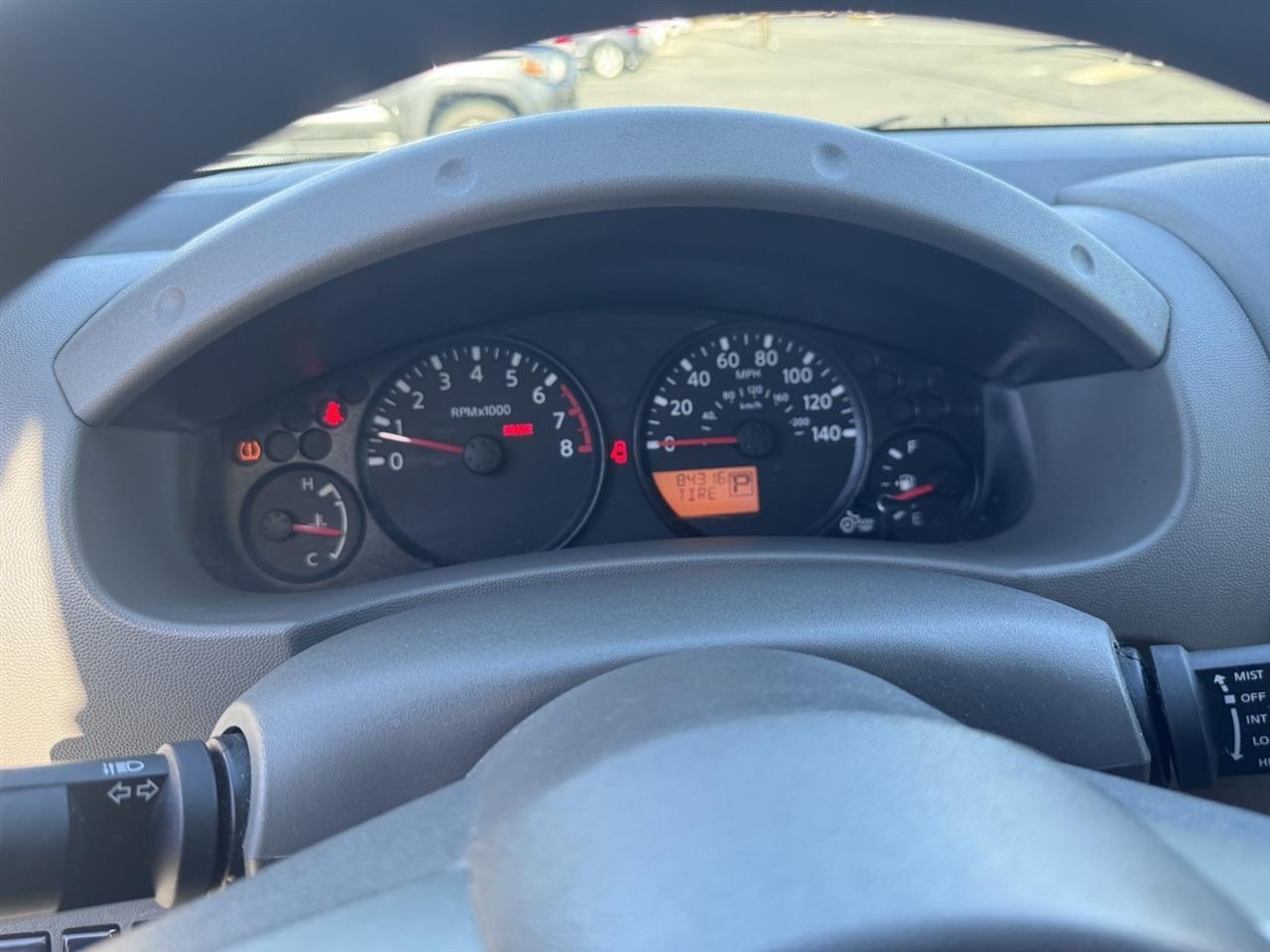 Nissan Frontier  2012