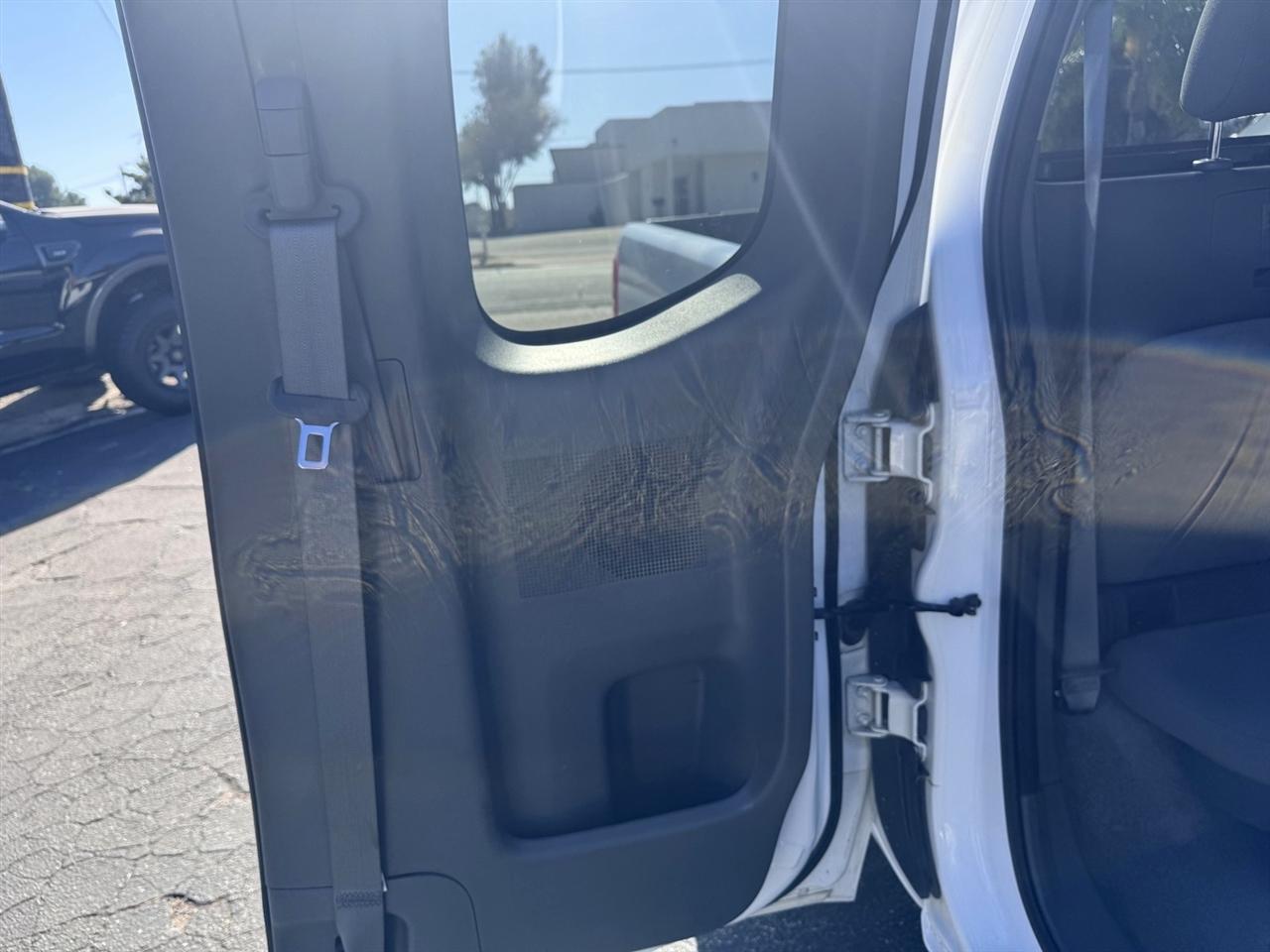 Nissan Frontier  2012