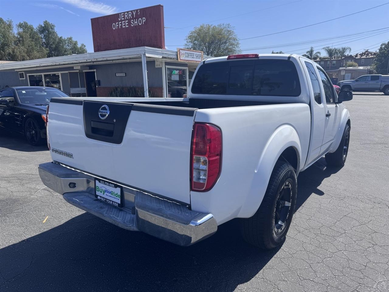 Nissan Frontier  2012