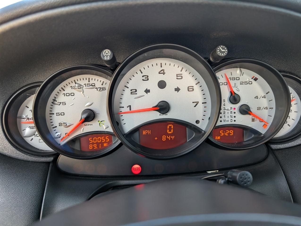 Porsche 911 Carrera  1999