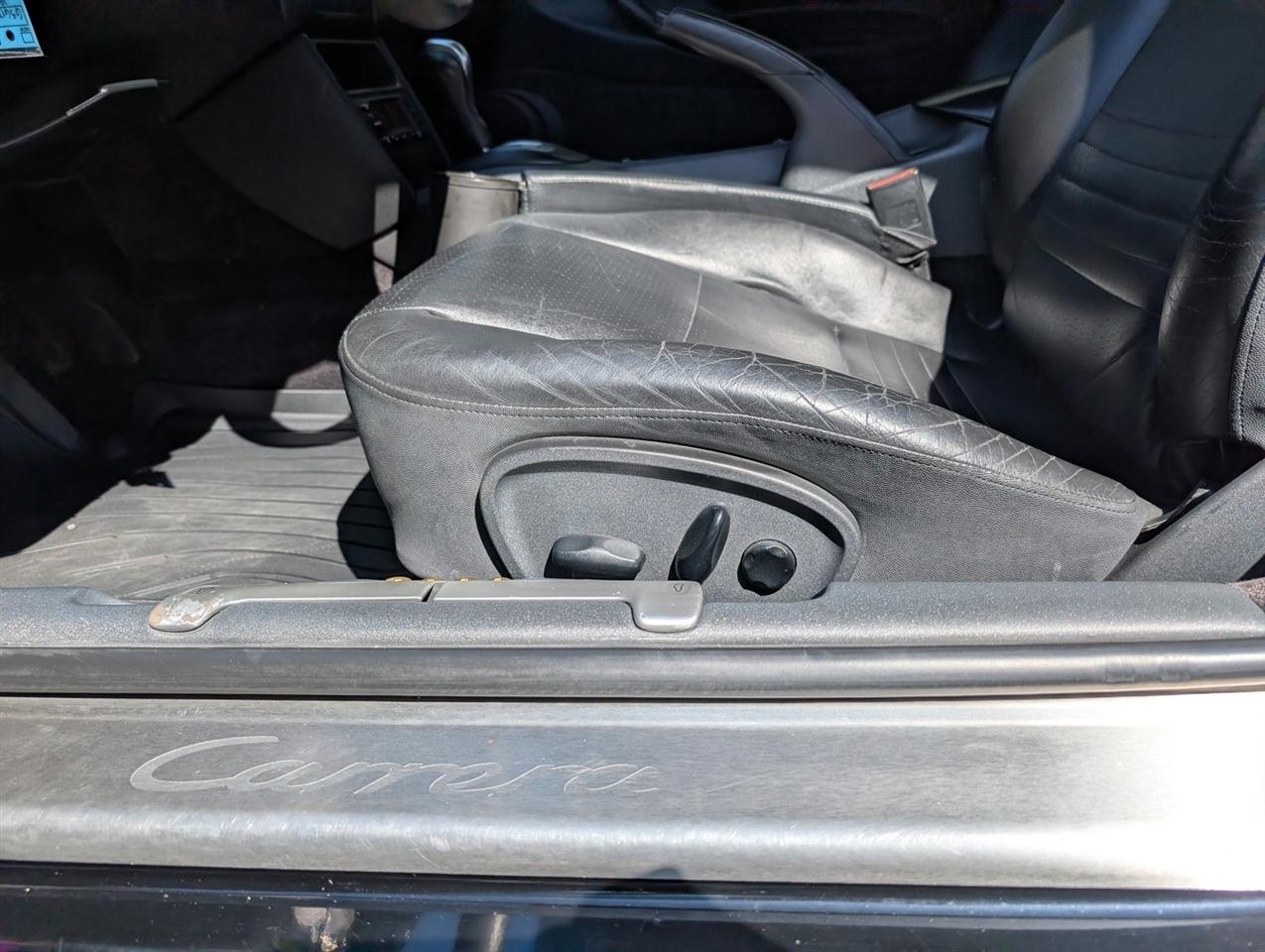 Porsche 911 Carrera  1999