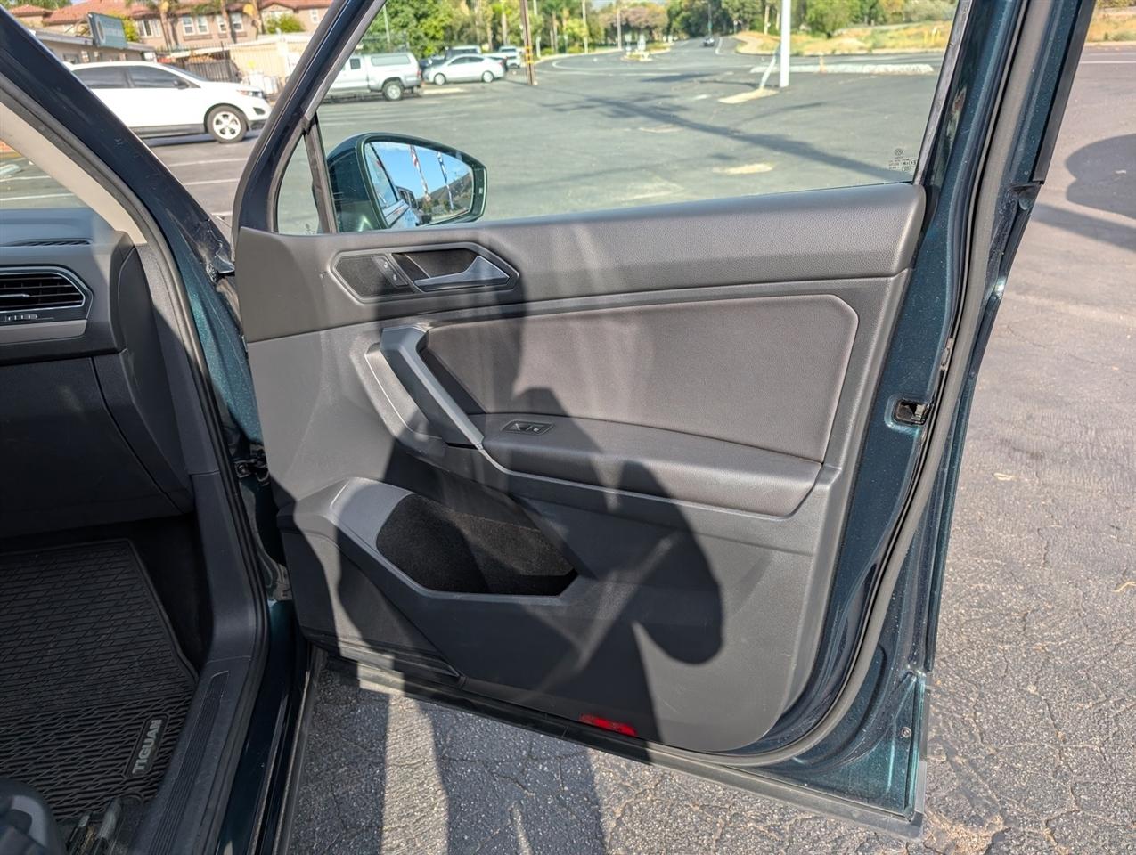 Volkswagen Tiguan SE 2019
