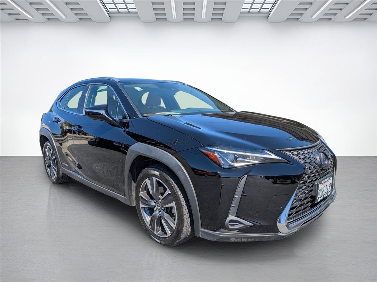 Lexus UX  2019