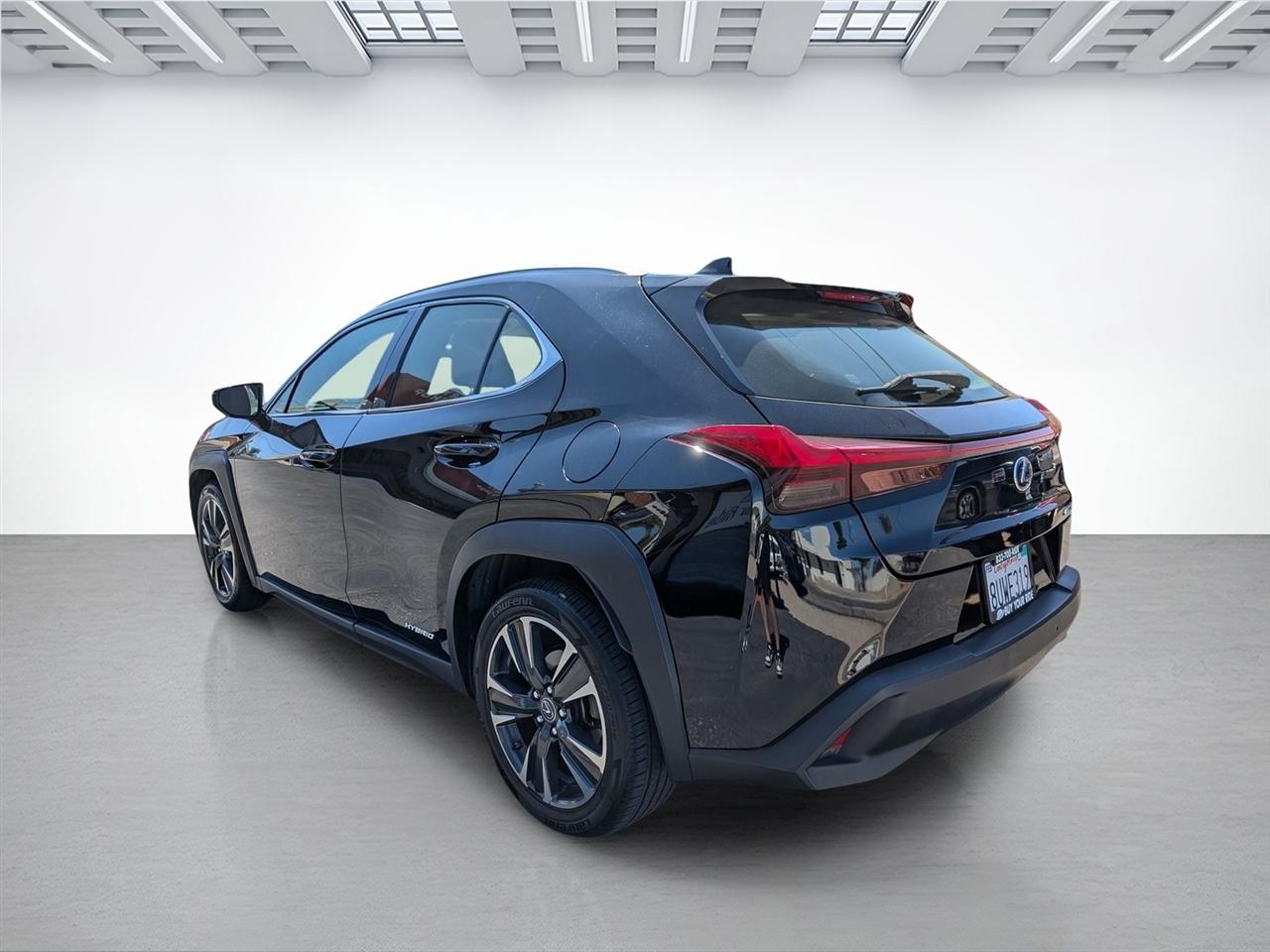 Lexus UX  2019