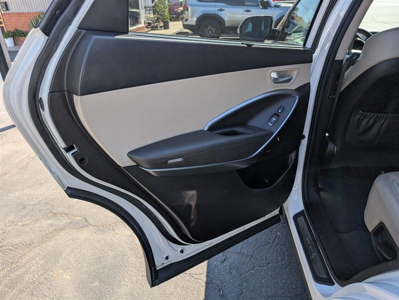 Hyundai Santa Fe SE Ultimate 2017