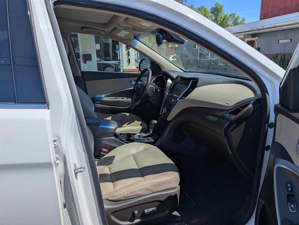 Hyundai Santa Fe SE Ultimate 2017