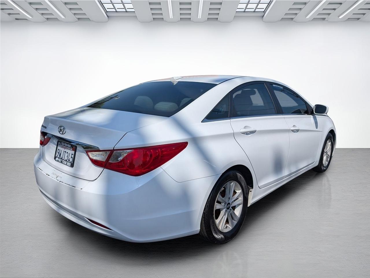 Hyundai Sonata GLS 2013