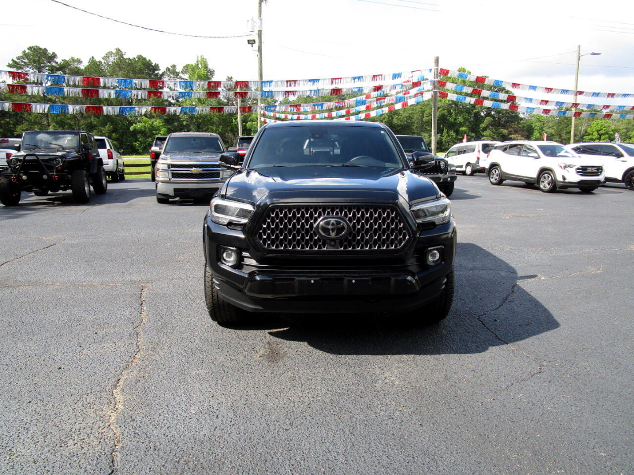 2022 Toyota Tacoma Limited Double Cab V6 photo 2