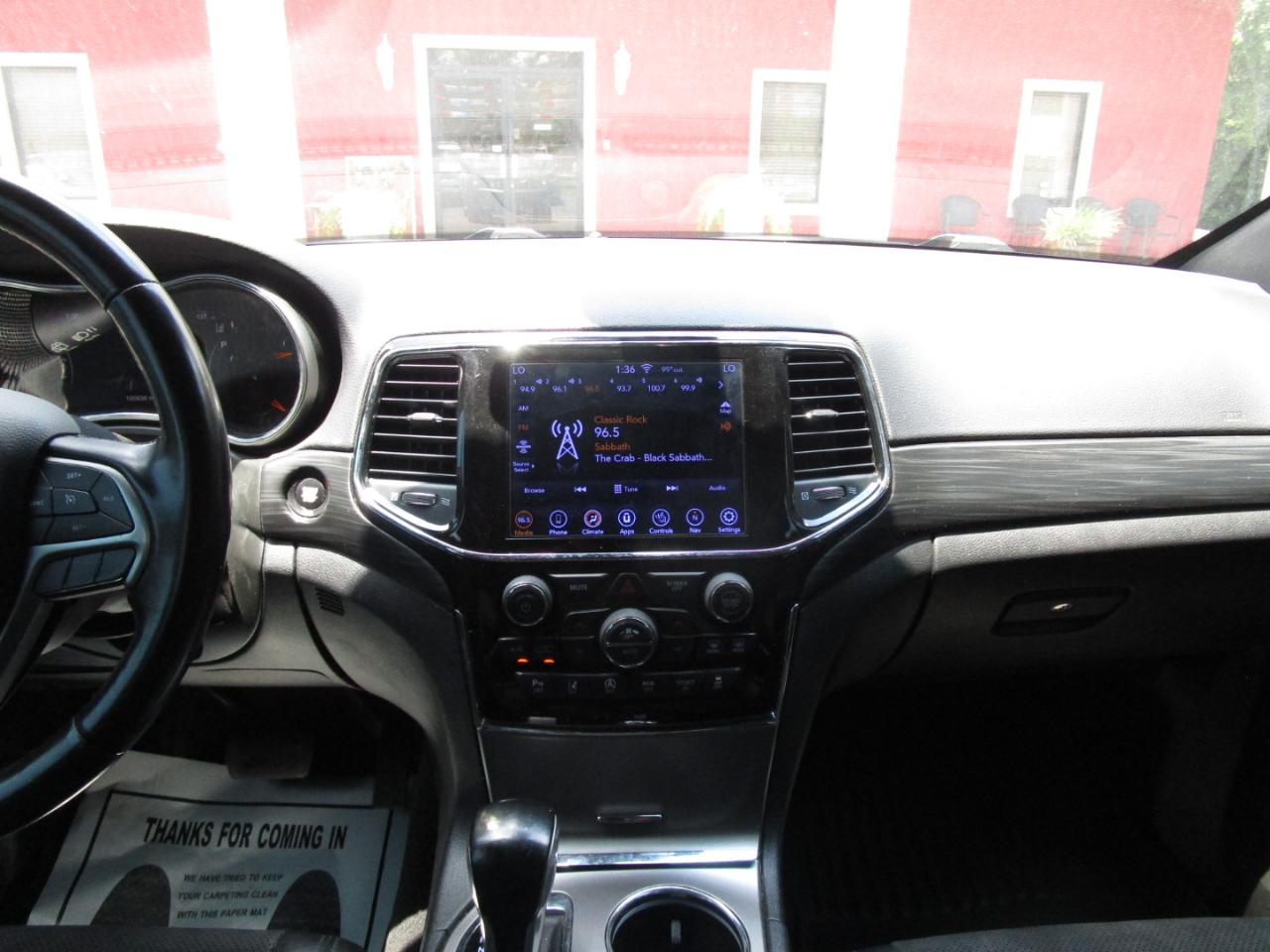 Jeep Grand Cherokee Laredo 4D SUV 4WD 2020