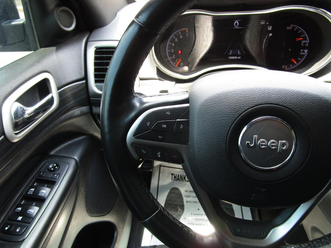 Jeep Grand Cherokee Laredo 4D SUV 4WD 2020