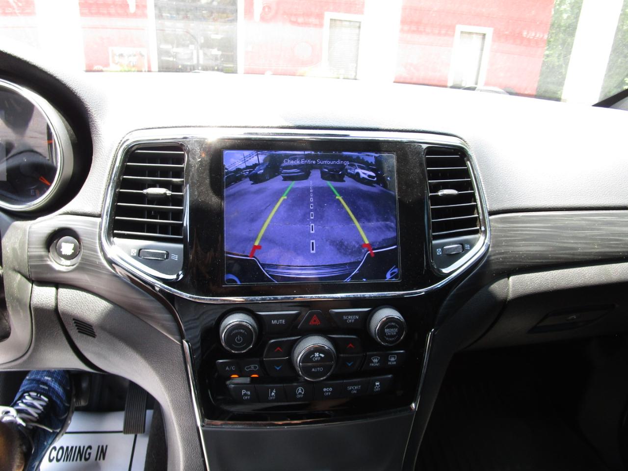 Jeep Grand Cherokee Laredo 4D SUV 4WD 2020