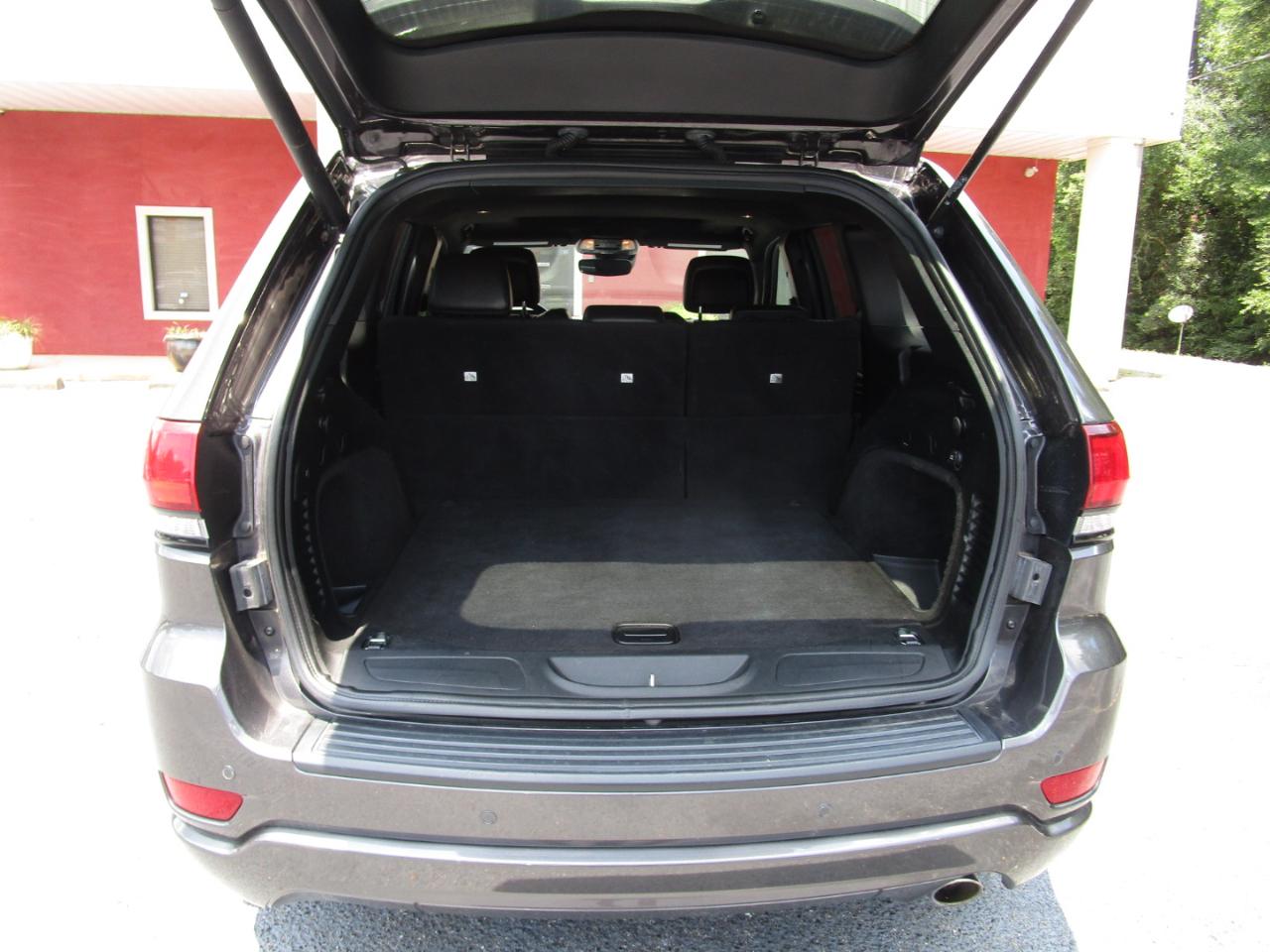 Jeep Grand Cherokee Laredo 4D SUV 4WD 2020