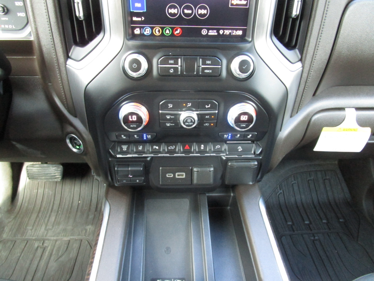 GMC Sierra 2500HD 4WD Crew Cab 159" Denali 2020 GMC Sierra 2500HD 4WD Crew Cab 159" Denali 2020