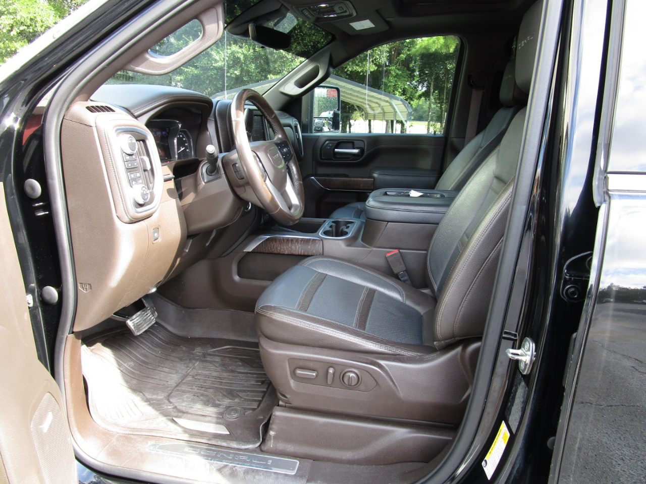 GMC Sierra 2500HD 4WD Crew Cab 159" Denali 2020 GMC Sierra 2500HD 4WD Crew Cab 159" Denali 2020