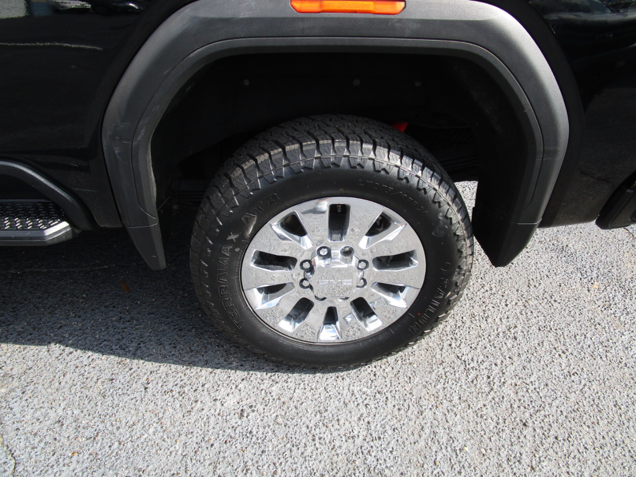 GMC Sierra 2500HD 4WD Crew Cab 159" Denali 2020 GMC Sierra 2500HD 4WD Crew Cab 159" Denali 2020