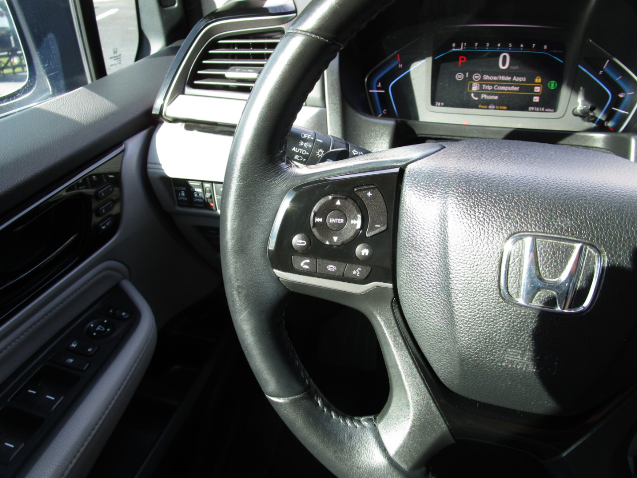 Honda Odyssey Touring Auto 2022 Honda Odyssey Touring Auto 2022