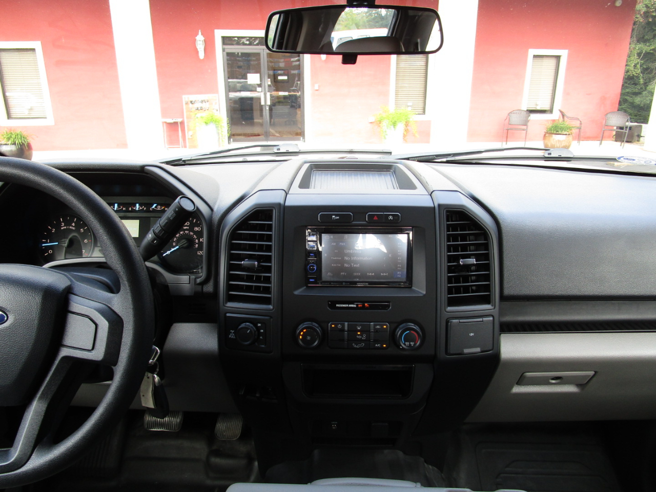 Ford F-150 4WD SuperCrew 139" XL 2020 Ford F-150 4WD SuperCrew 139" XL 2020