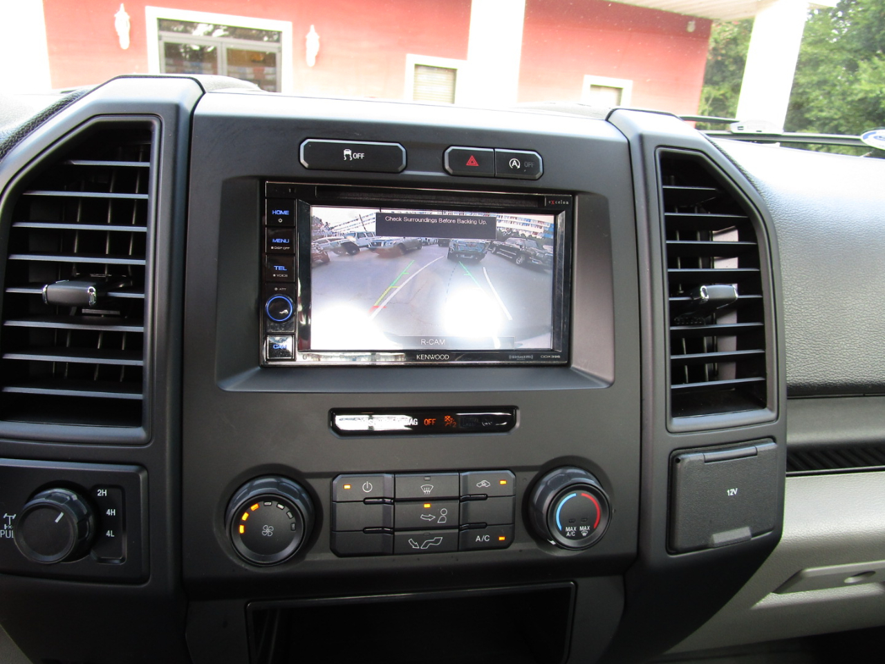 Ford F-150 4WD SuperCrew 139" XL 2020 Ford F-150 4WD SuperCrew 139" XL 2020