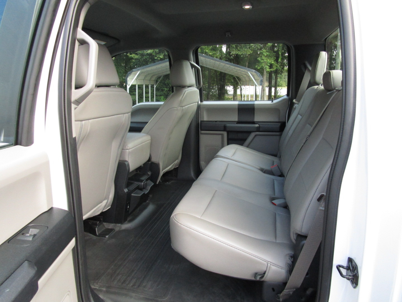 Ford F-150 4WD SuperCrew 139" XL 2020 Ford F-150 4WD SuperCrew 139" XL 2020