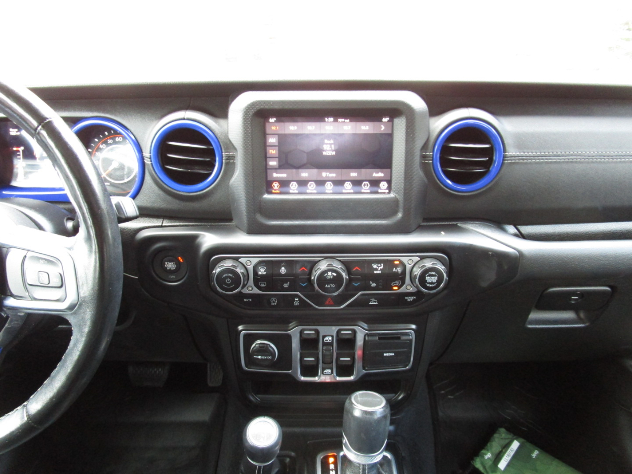 Jeep Gladiator Overland 4x4 2020 Jeep Gladiator Overland 4x4 2020