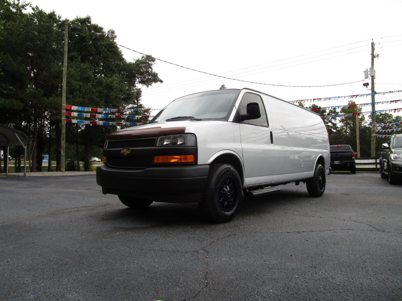 2022 Chevrolet Express Cargo Van RWD 2500 155"