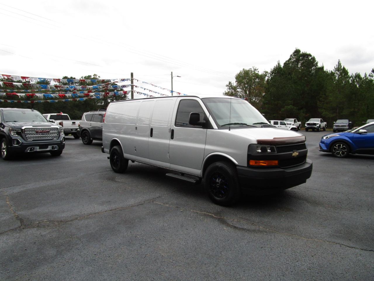 Chevrolet Express Cargo Van RWD 2500 155" 2022 Chevrolet Express Cargo Van RWD 2500 155" 2022