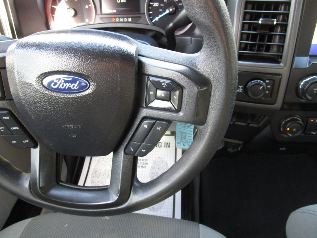 Ford Super Duty F-250 SRW XL 4WD Crew Cab 6.75' Box 2020