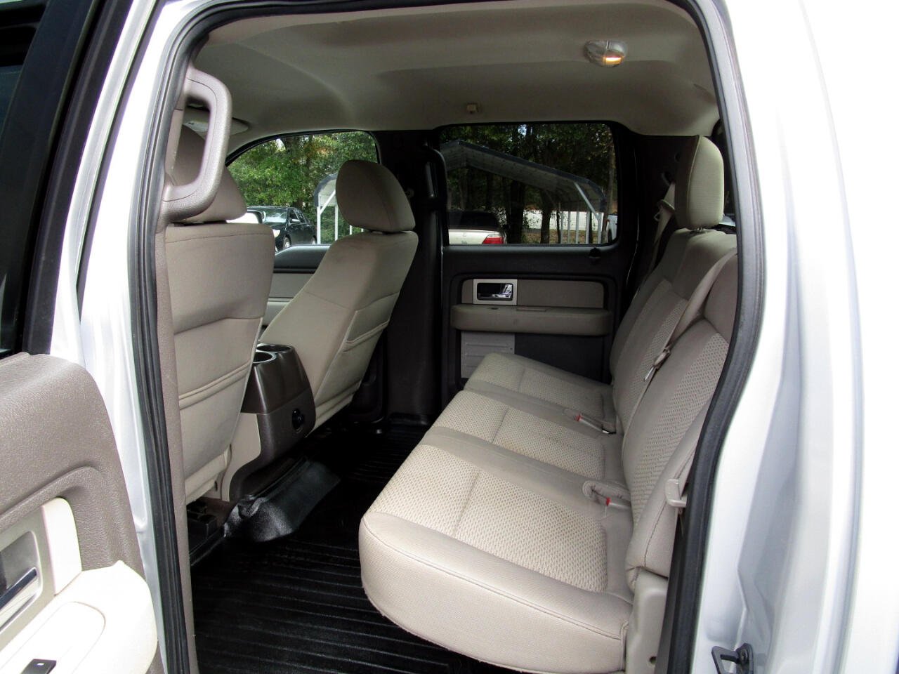 Ford F-150 4WD SuperCrew 145" XLT 2010