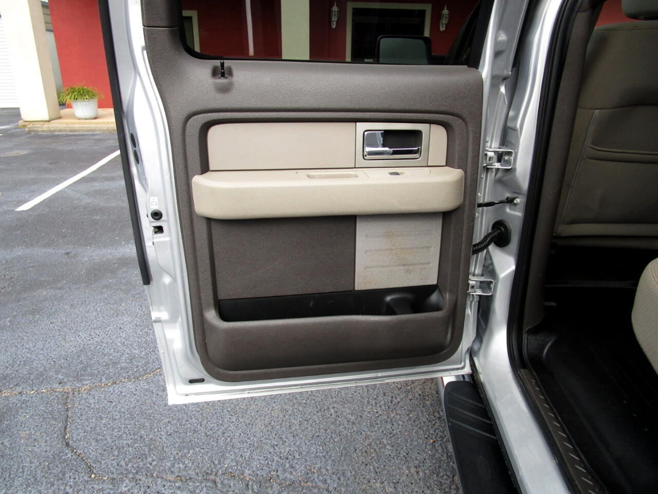 Ford F-150 4WD SuperCrew 145" XLT 2010