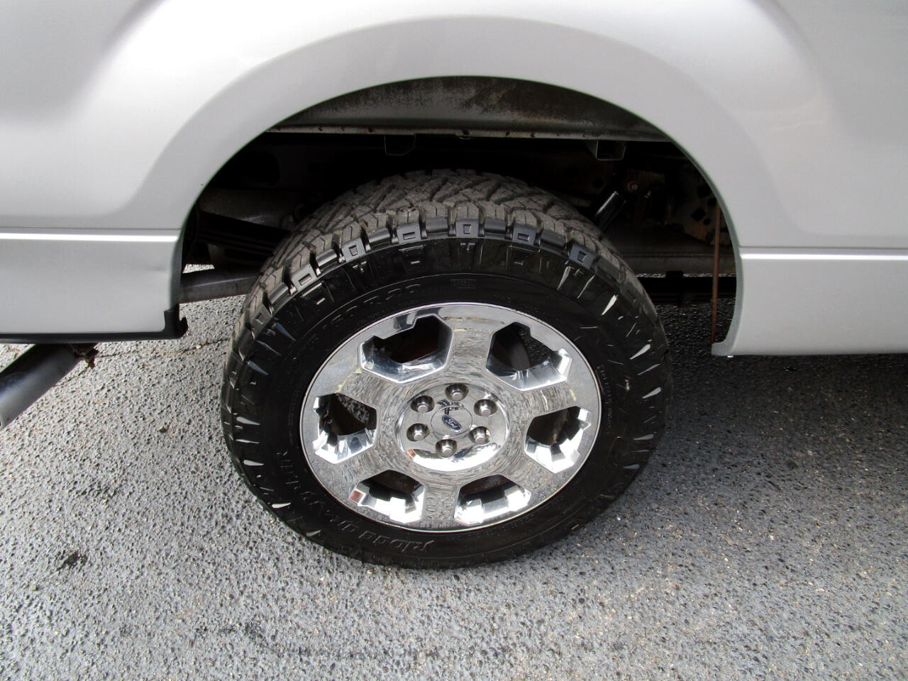 Ford F-150 4WD SuperCrew 145" XLT 2010