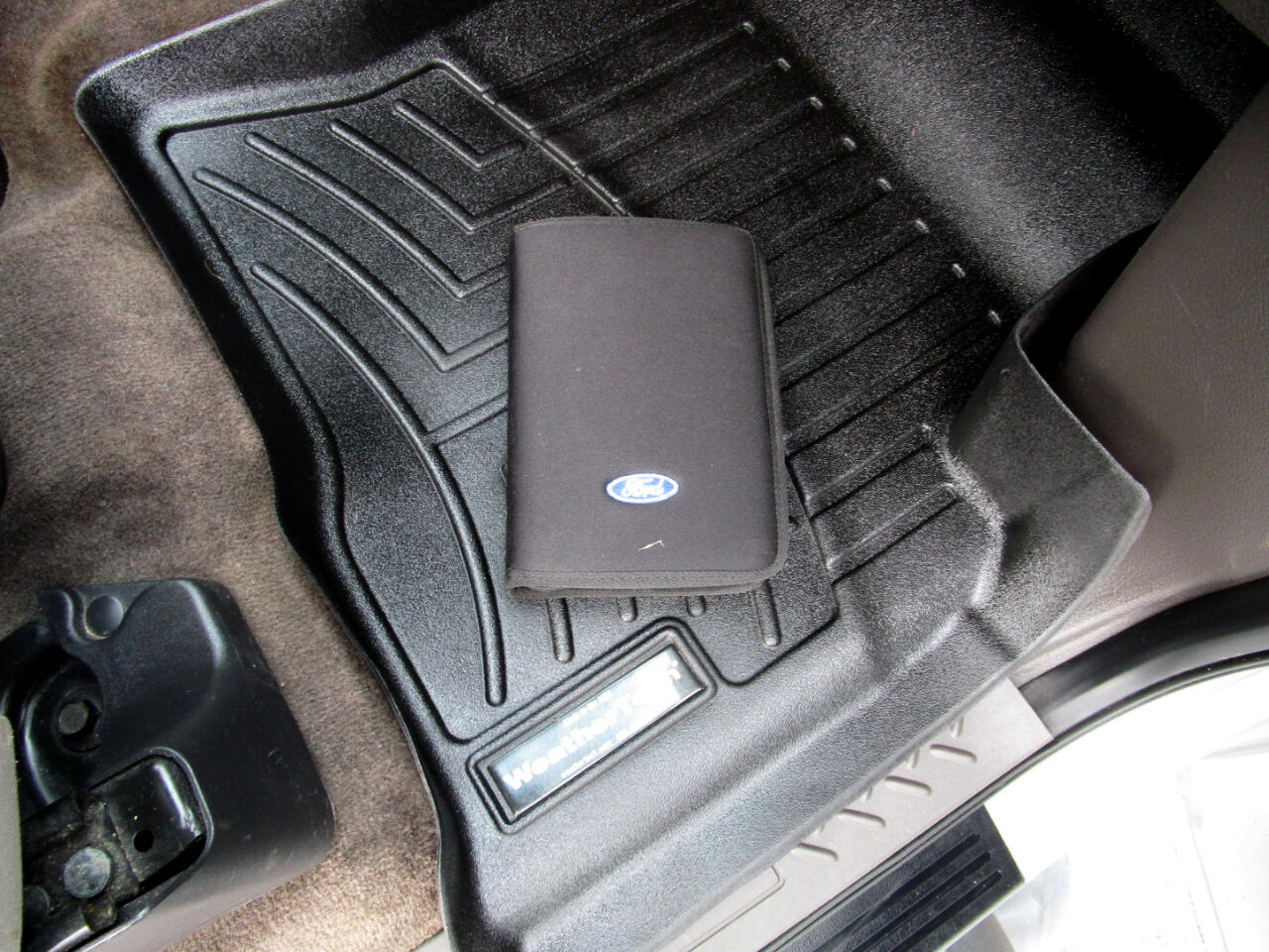 Ford F-150 4WD SuperCrew 145" XLT 2010