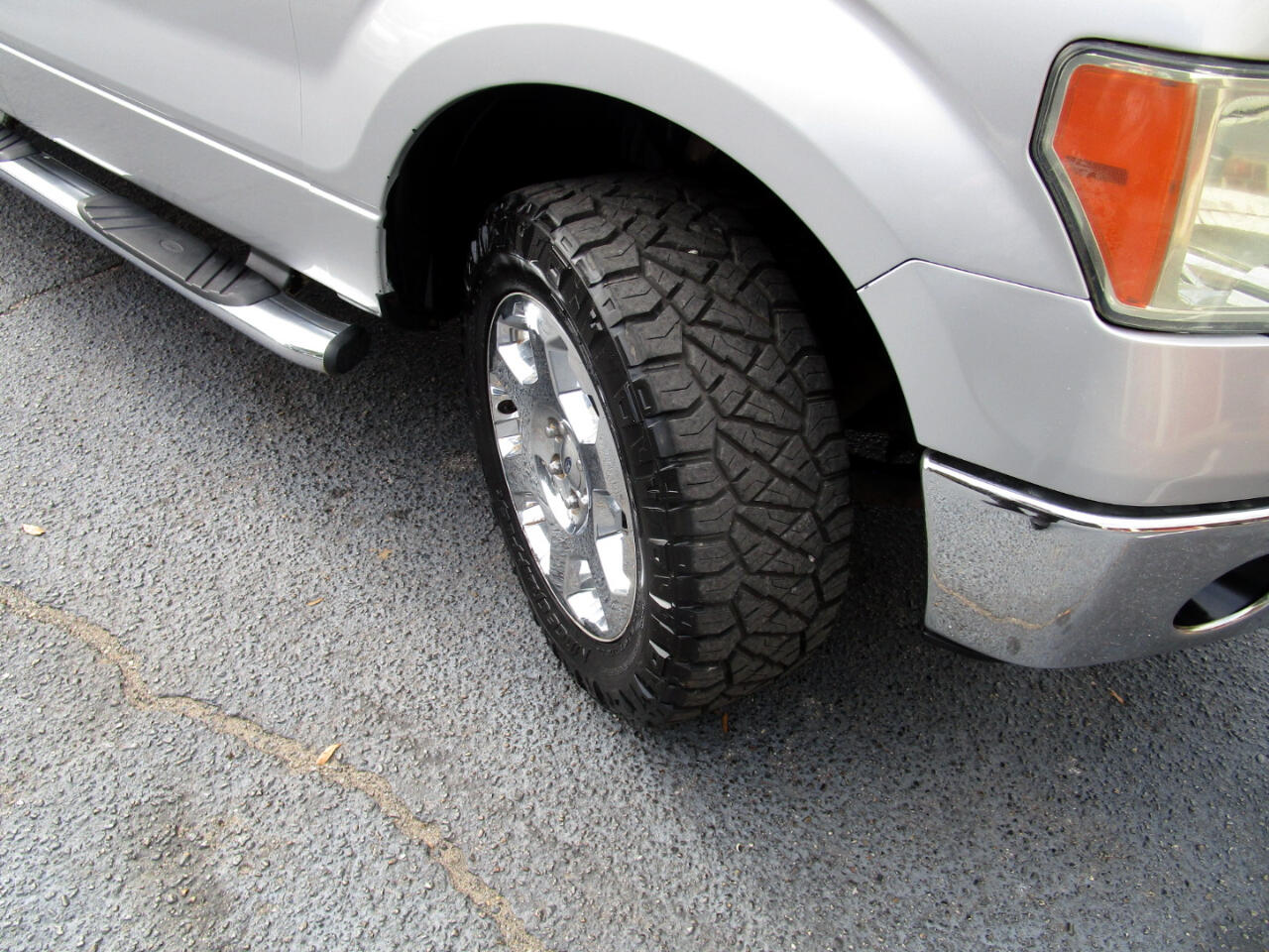 Ford F-150 4WD SuperCrew 145" XLT 2010