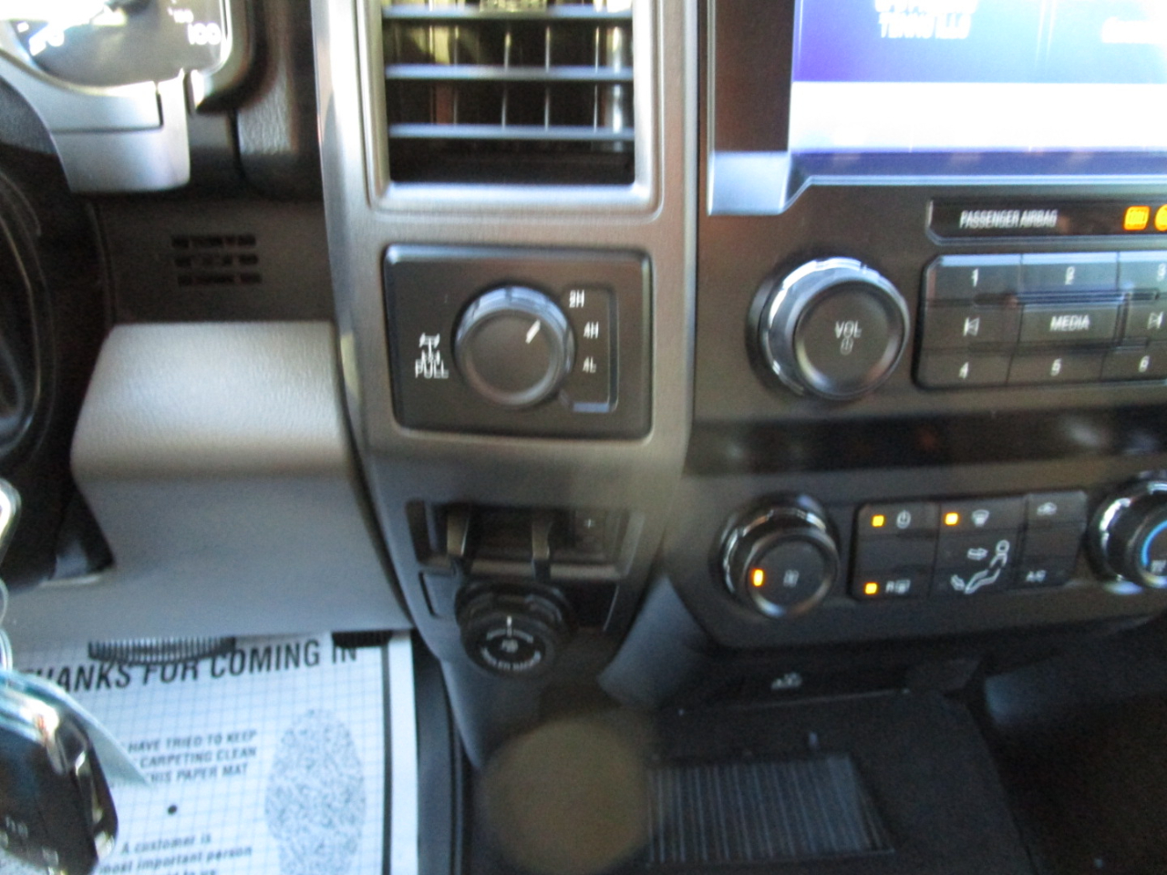 Ford Super Duty F-250 SRW XL 4WD Crew Cab 8' Box 2021