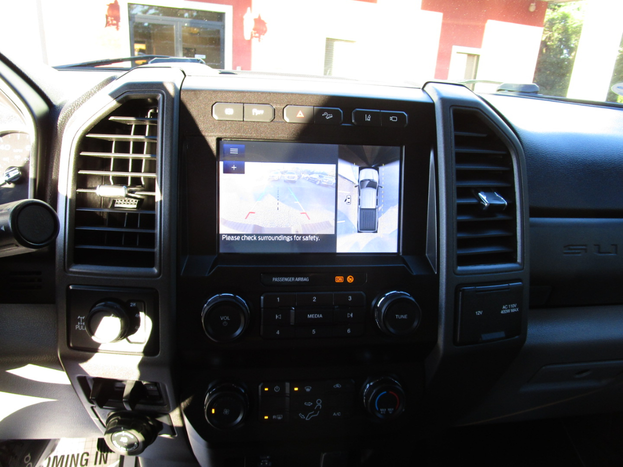 Ford Super Duty F-250 SRW XL 4WD Crew Cab 8' Box 2021