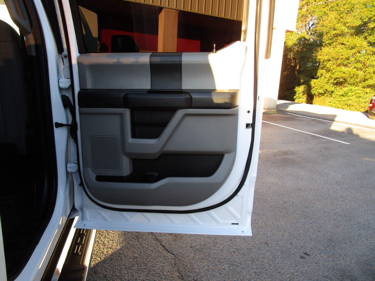 Ford Super Duty F-250 SRW XL 4WD Crew Cab 8' Box 2021