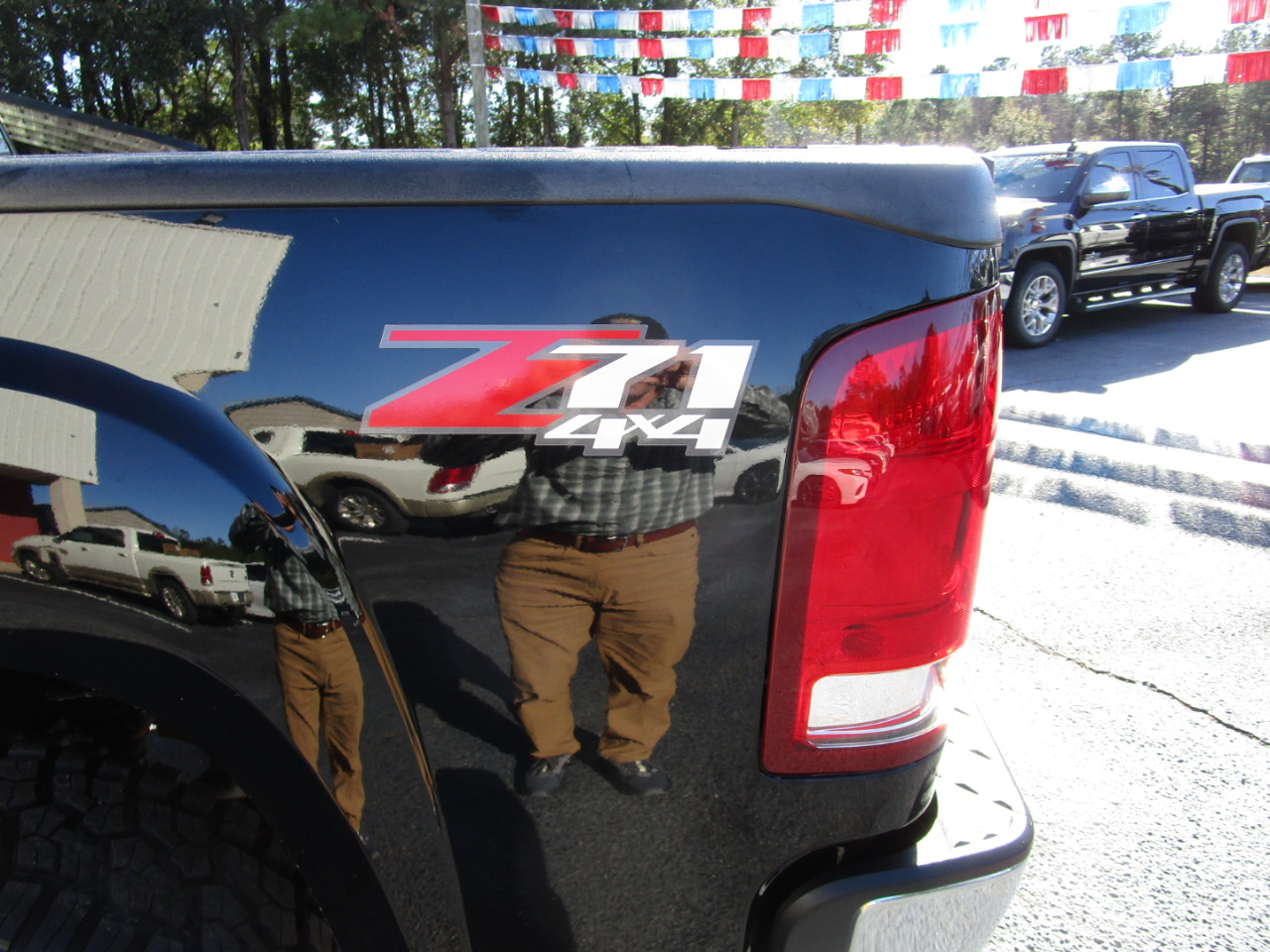 GMC Sierra 1500 4WD Crew Cab 143.5" SLE 2011