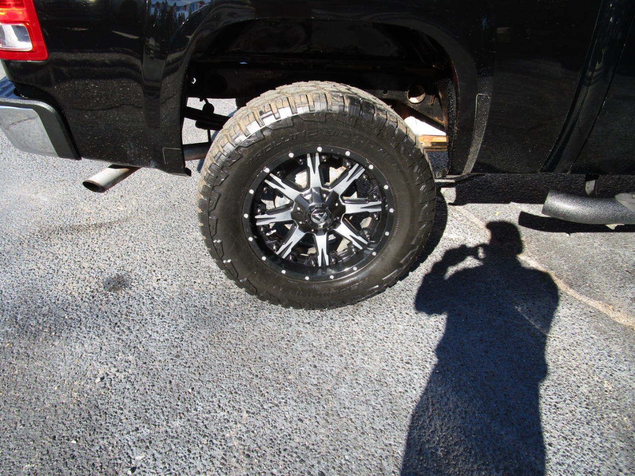 GMC Sierra 1500 4WD Crew Cab 143.5" SLE 2011