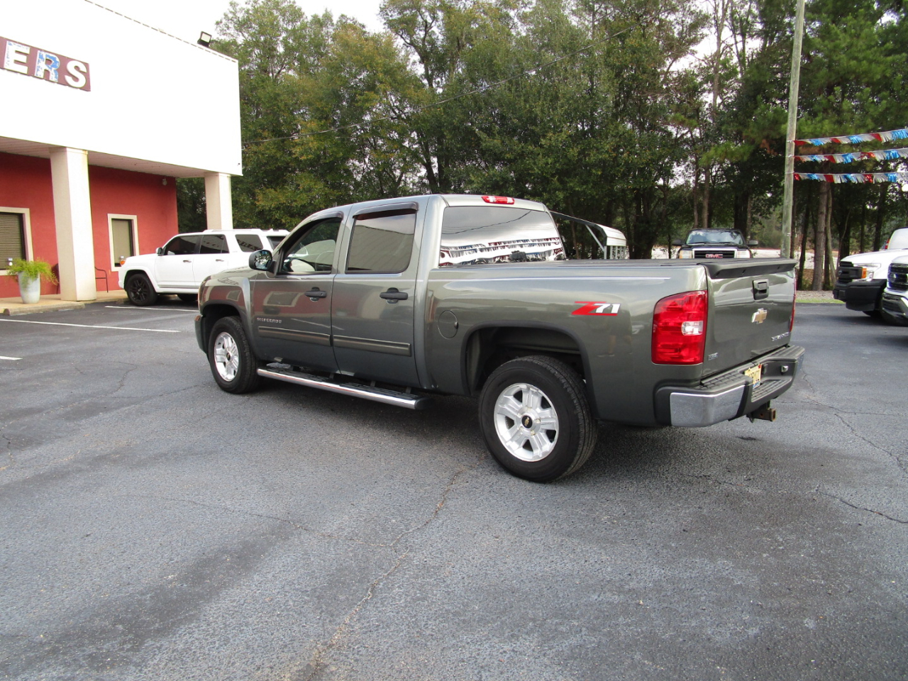 Chevrolet Silverado 1500 2WD Crew Cab 143.5" LT 2011