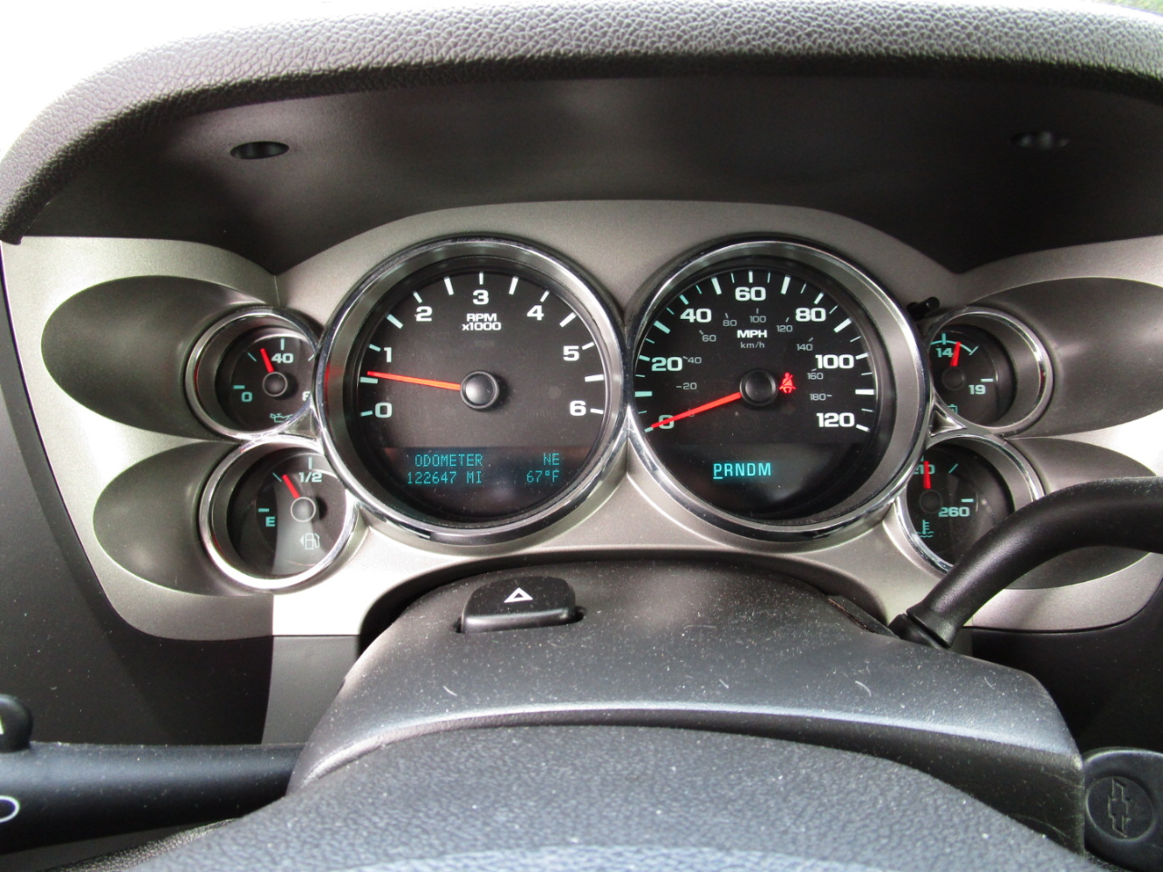 Chevrolet Silverado 1500 2WD Crew Cab 143.5" LT 2011