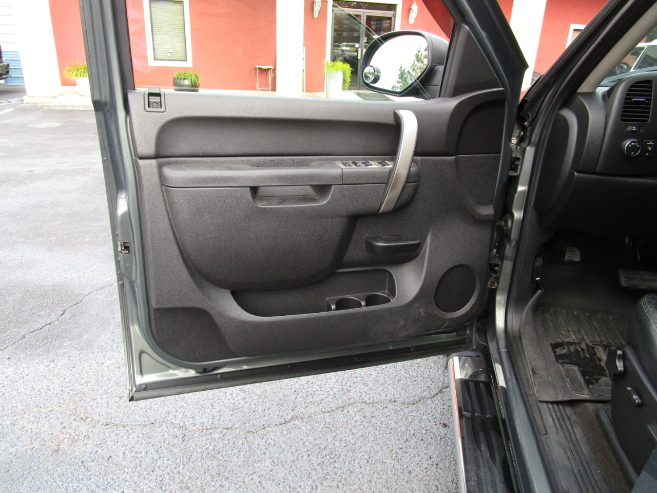 Chevrolet Silverado 1500 2WD Crew Cab 143.5" LT 2011