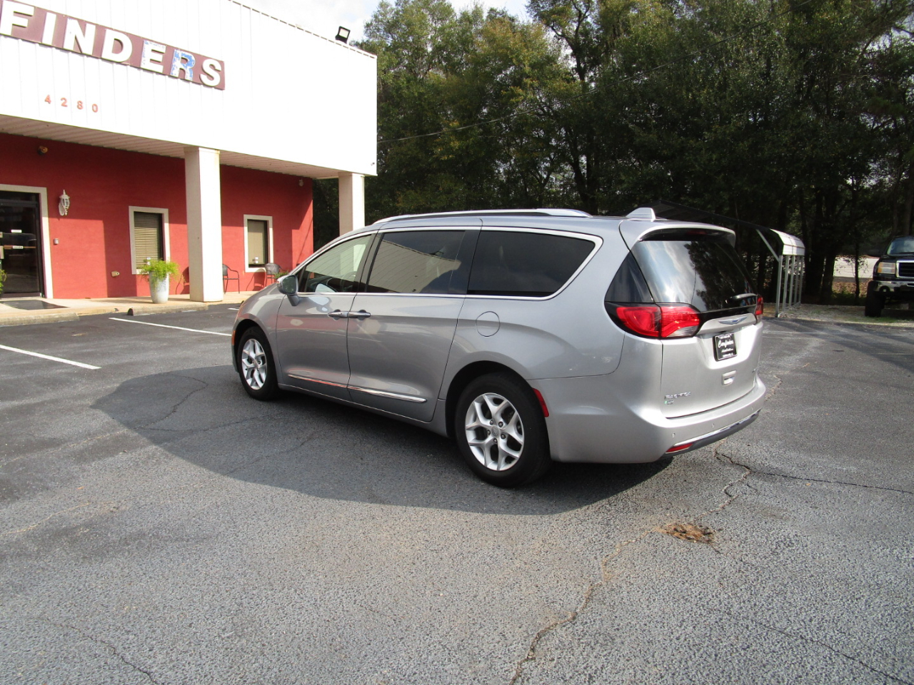 Chrysler Pacifica Limited FWD 2020