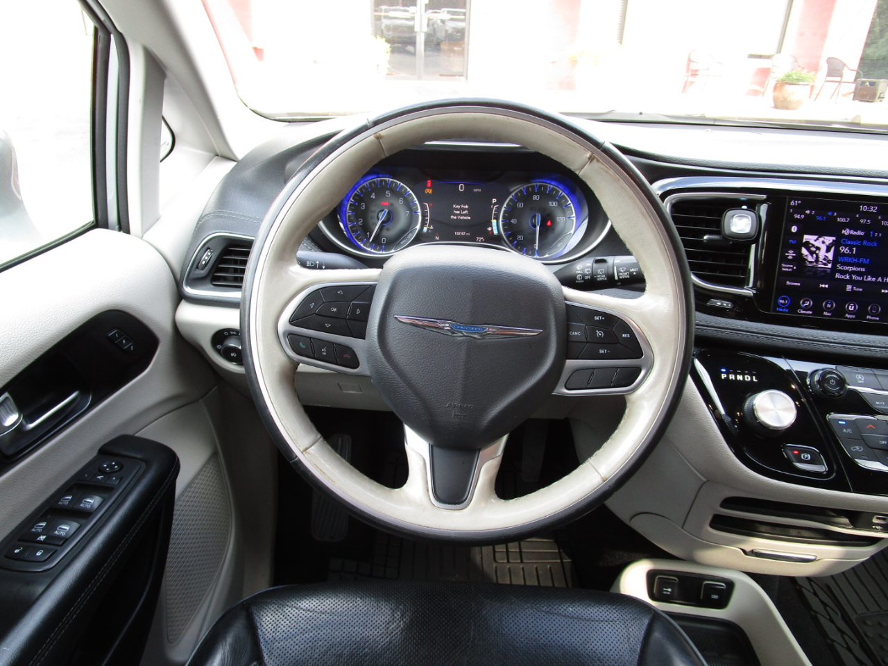 Chrysler Pacifica Limited FWD 2020