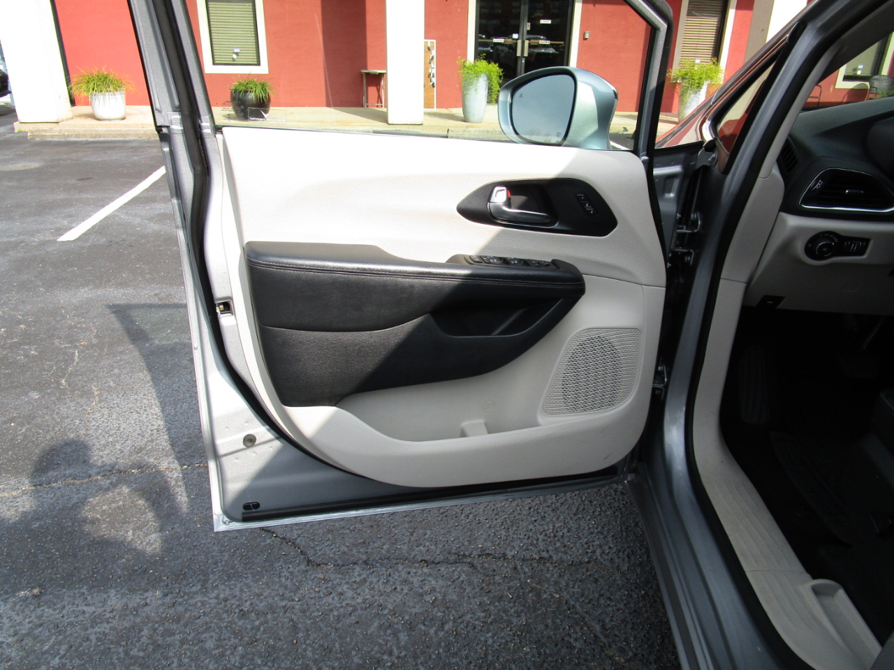 Chrysler Pacifica Limited FWD 2020